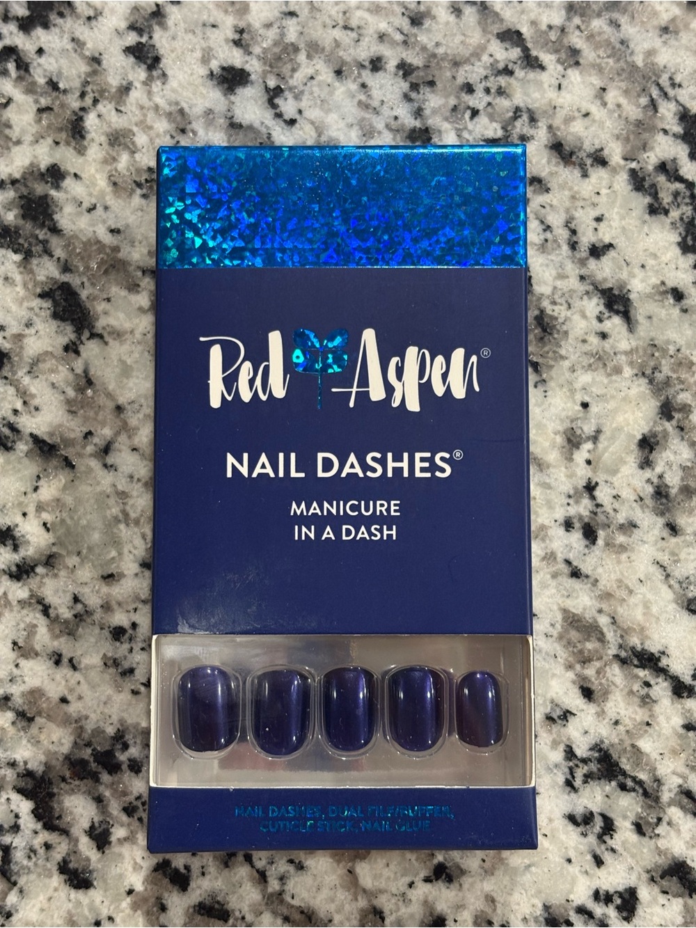 Red Aspen Nail Dashes Shine Like Sapphire